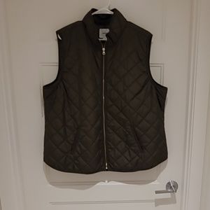 Plus size puffer vest